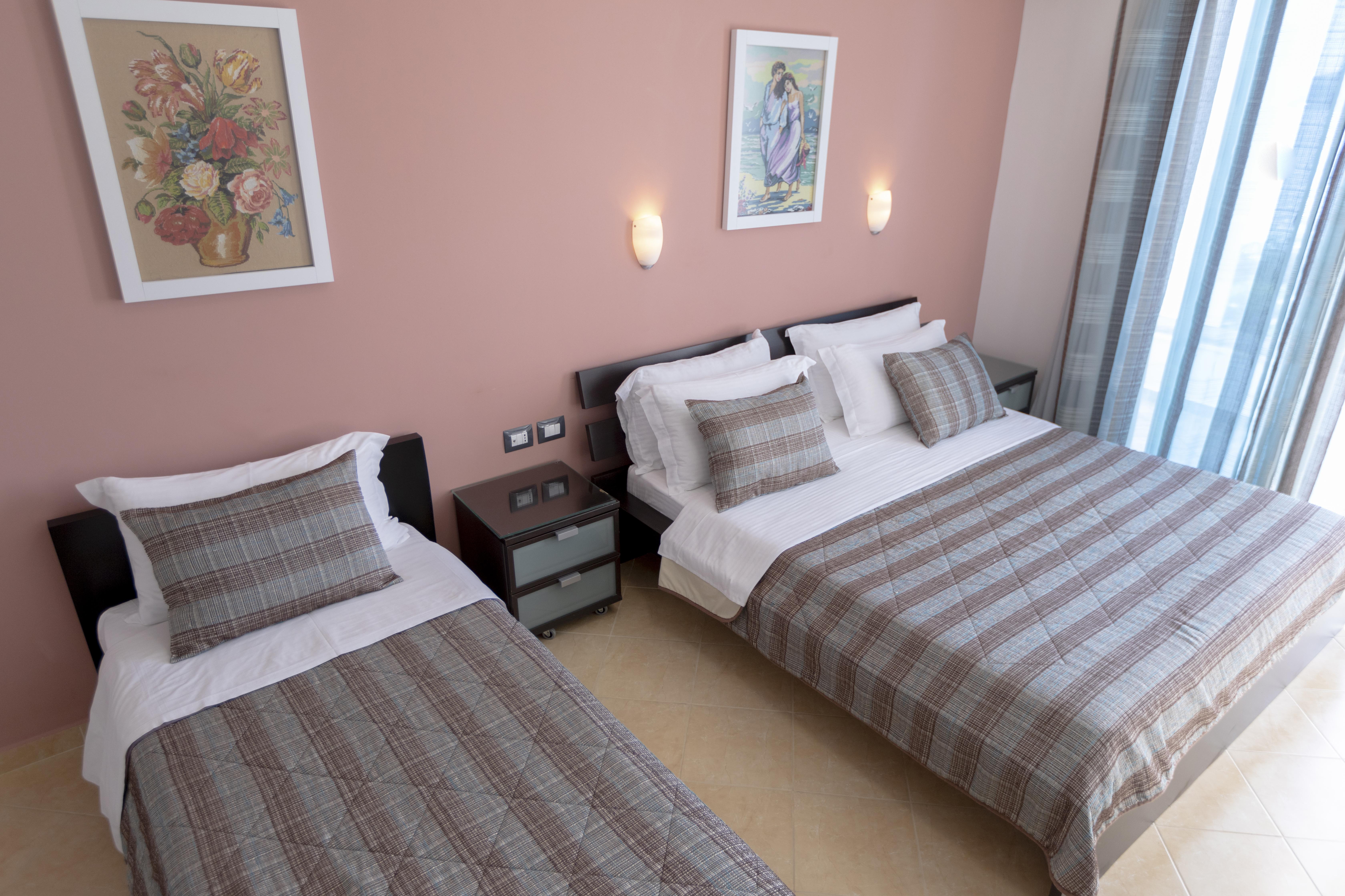 Hotel Oasis Саранде Екстериор снимка
