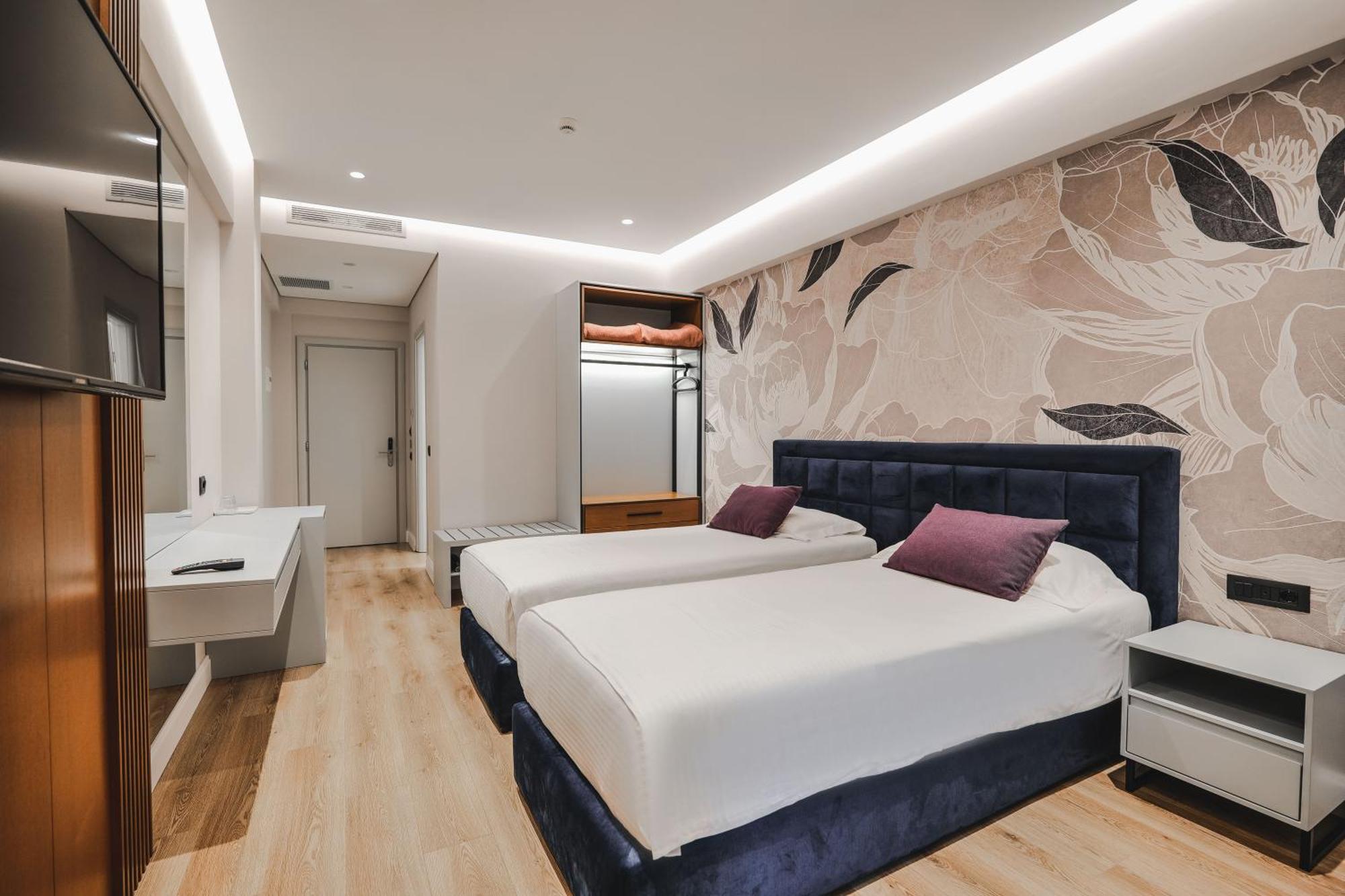 Hotel Oasis Саранде Екстериор снимка