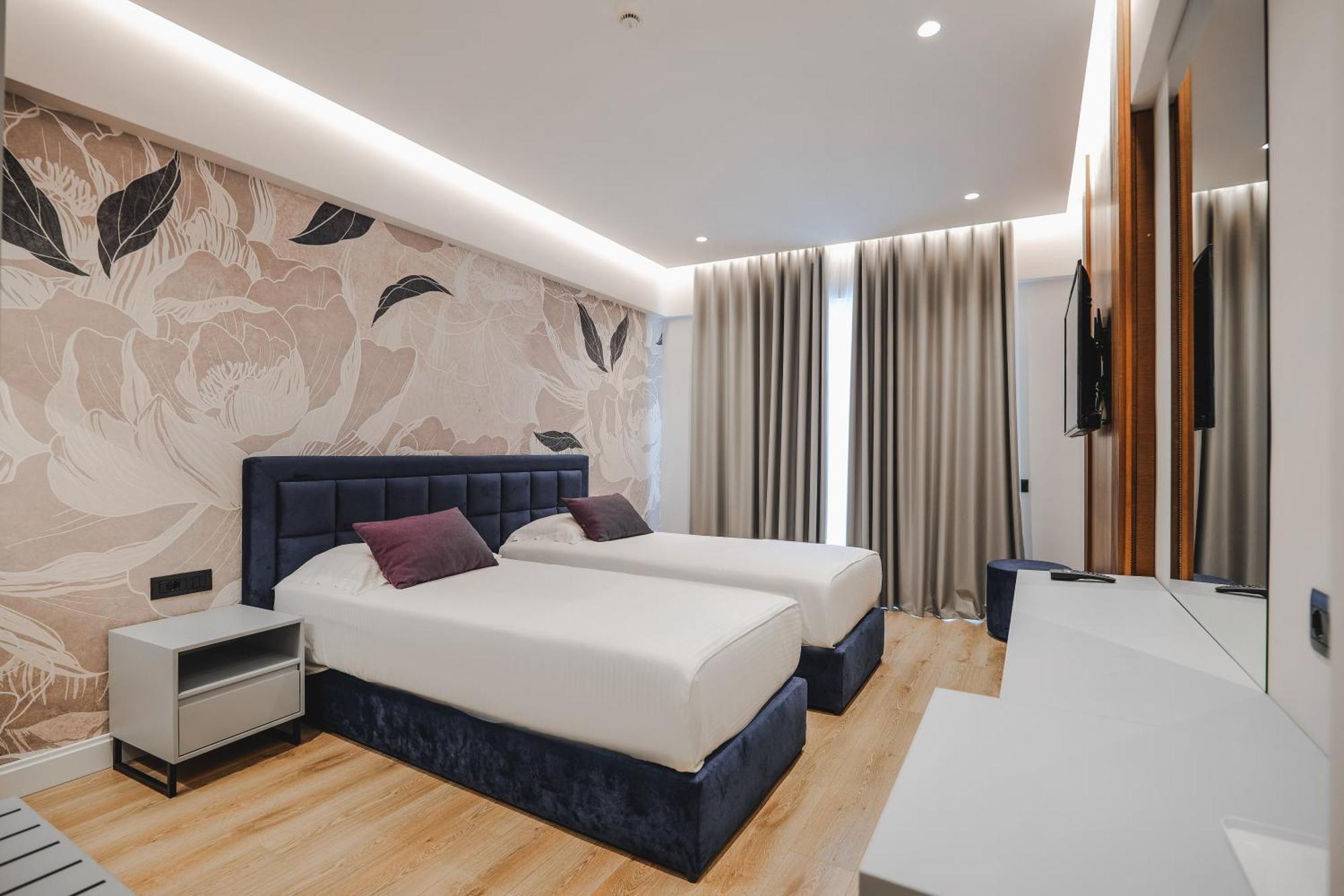 Hotel Oasis Саранде Екстериор снимка