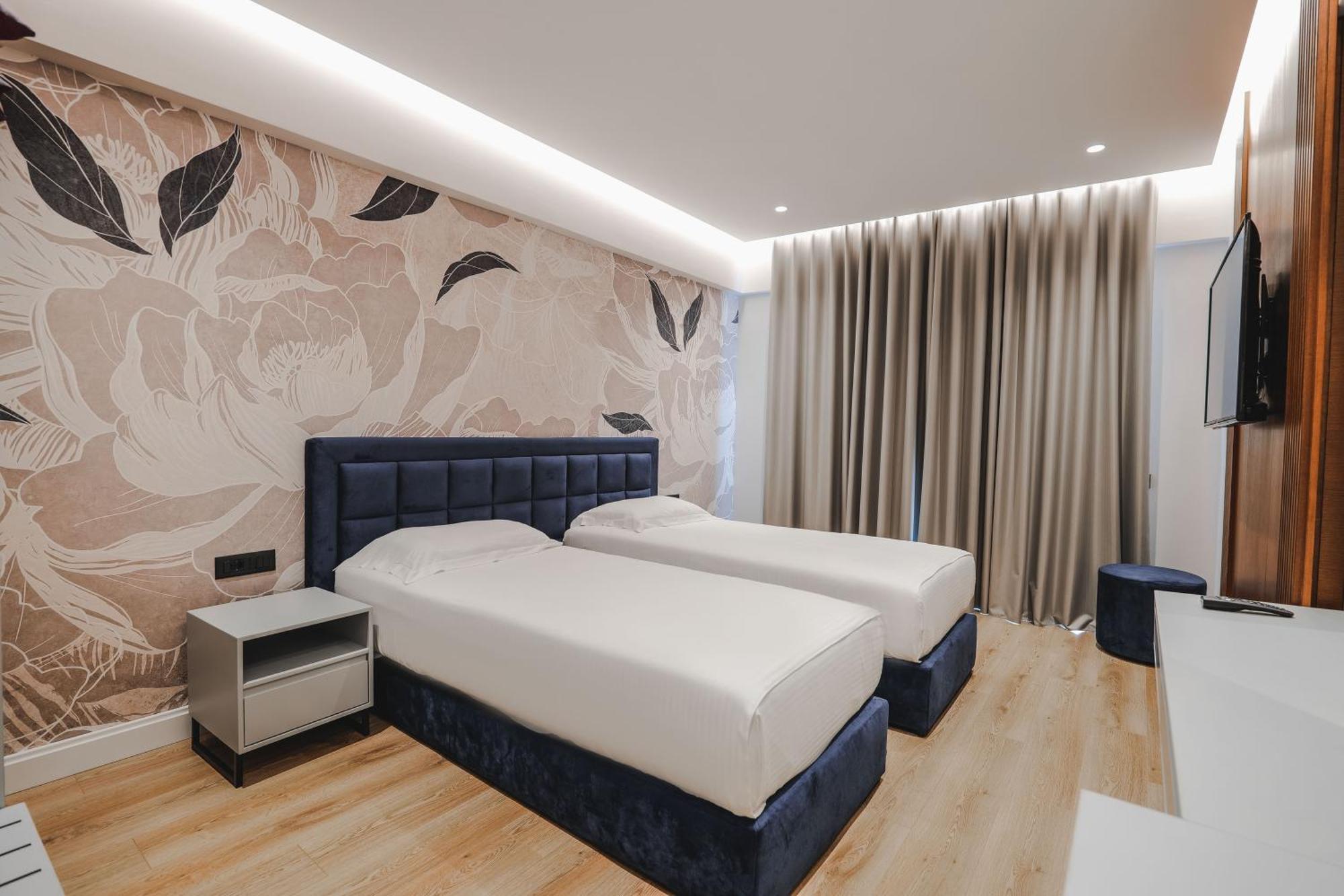 Hotel Oasis Саранде Екстериор снимка