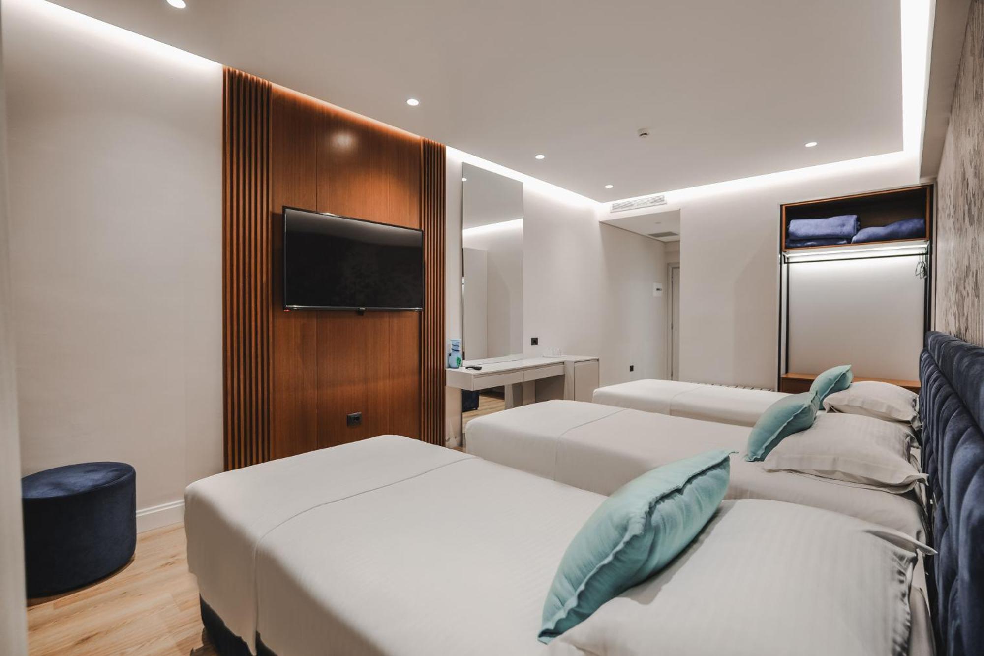 Hotel Oasis Саранде Екстериор снимка