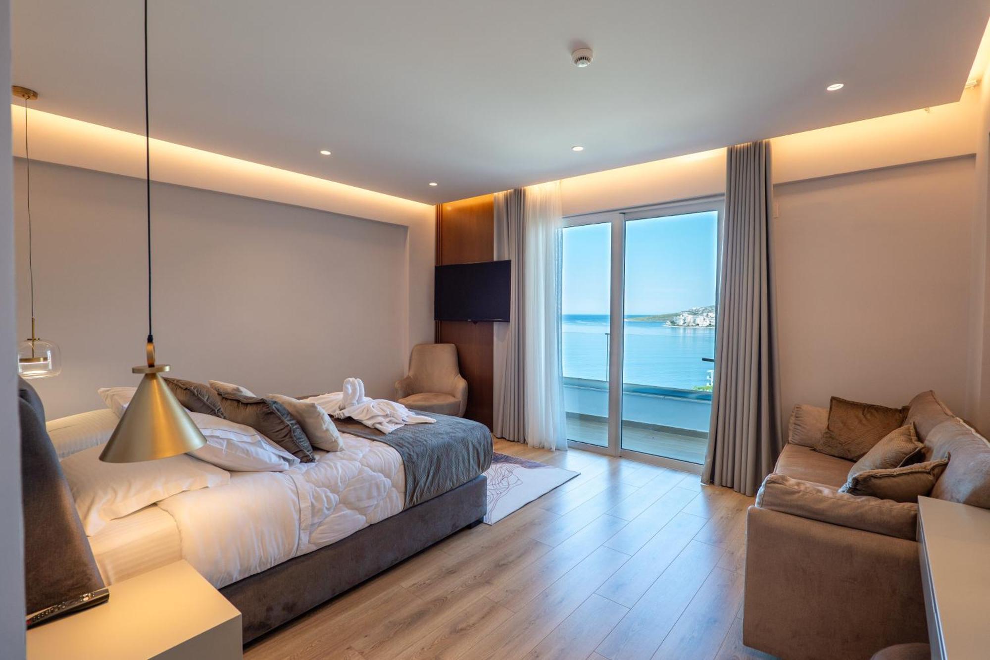 Hotel Oasis Саранде Екстериор снимка