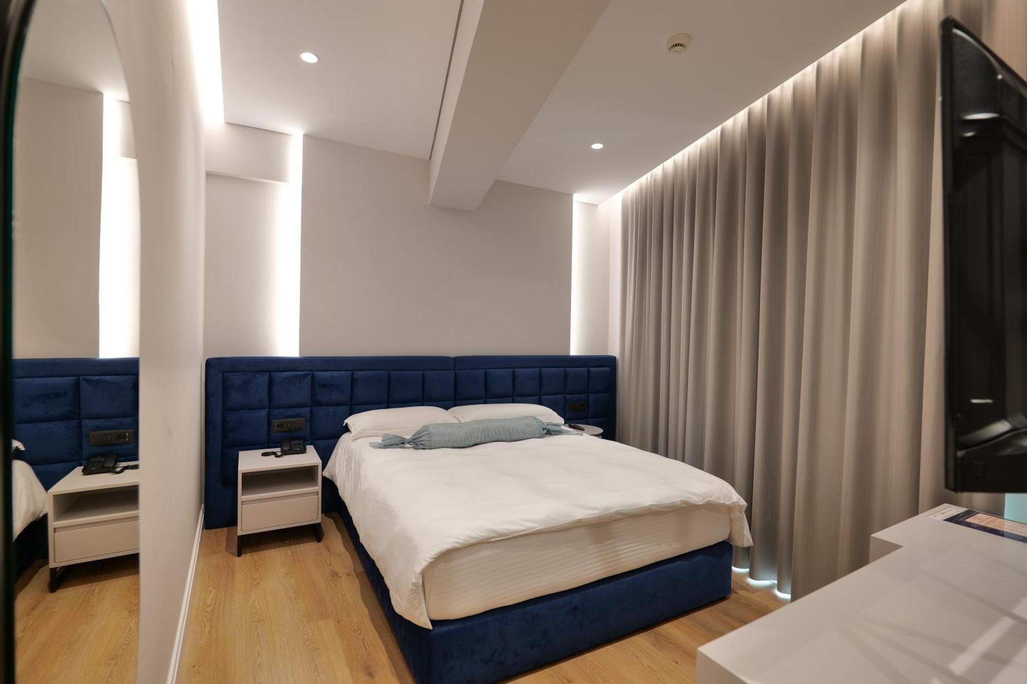 Hotel Oasis Саранде Екстериор снимка